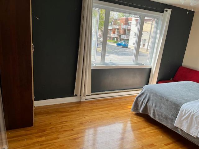 Cute & Spacious 2 Bdr Montréal